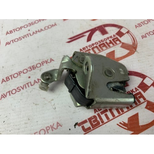 Замок двери задней левой верхний Fiat Doblo 2006- 51757819